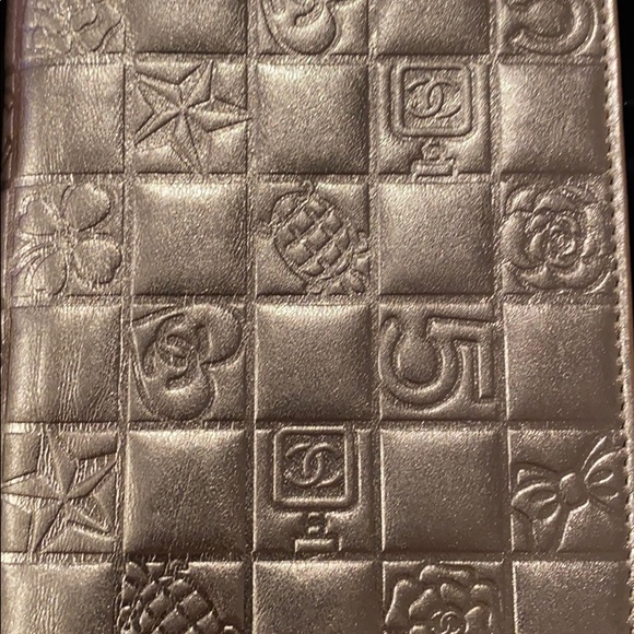 Chanel Wallet - Picture 10 of 10